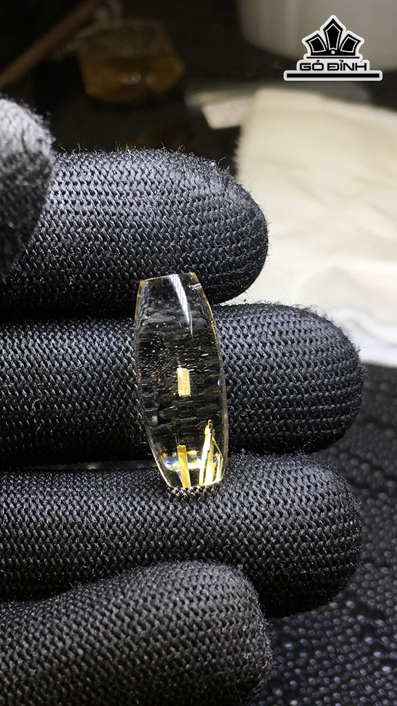 Lu Thống Đá Thạch Anh Tóc Vàng Cao 23,6 Ngang 9,7 (mm) 3,8gr