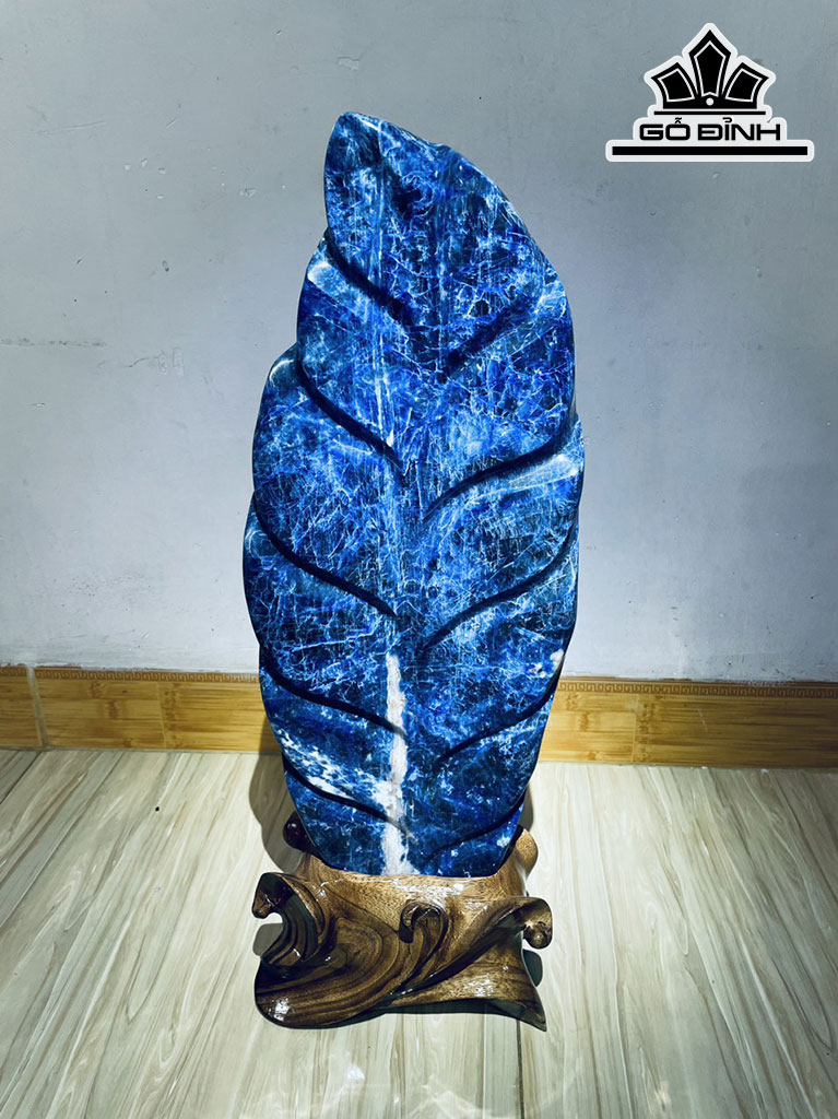 Tác Phẩm Chiếc Lá Đá Lapit Cao 60 Ngang 20 (cm) 8,2kg