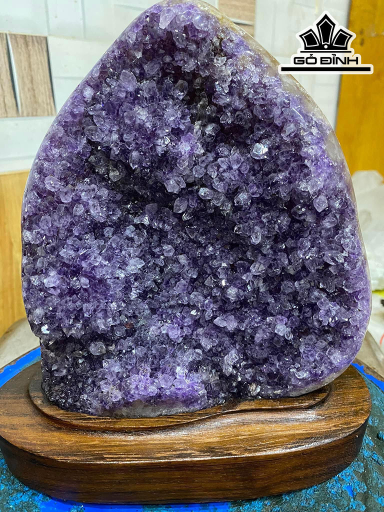 Tinh Thể Đá Thạch Anh Tím Cao 22 Ngang 15 (cm) 2,5kg