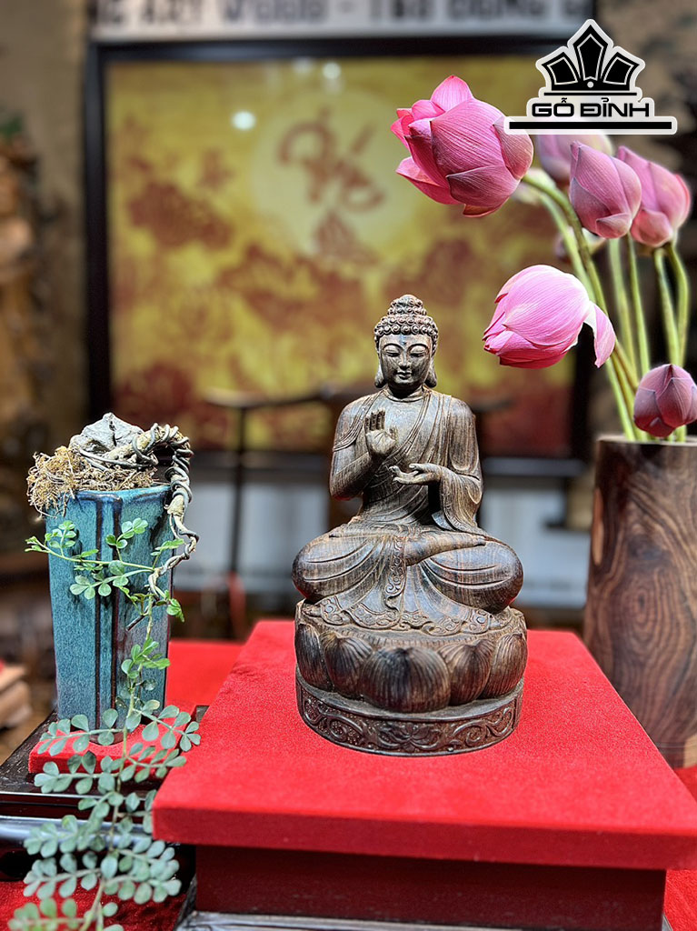 Tượng Phật Adida Gỗ Trắc Cao 25 Ngang 15 Sâu 14 (cm)