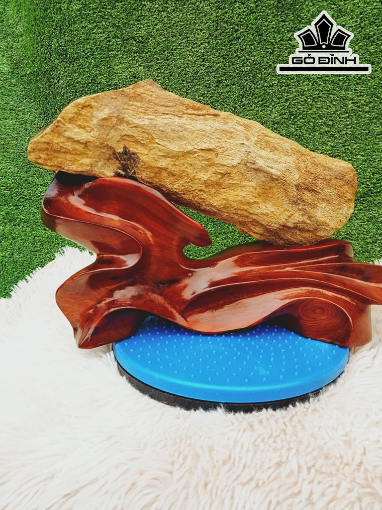 Tác Phẩm Gỗ Hóa Ngọc Cao 31 Đường Kính 9 (cm) 4,5kg