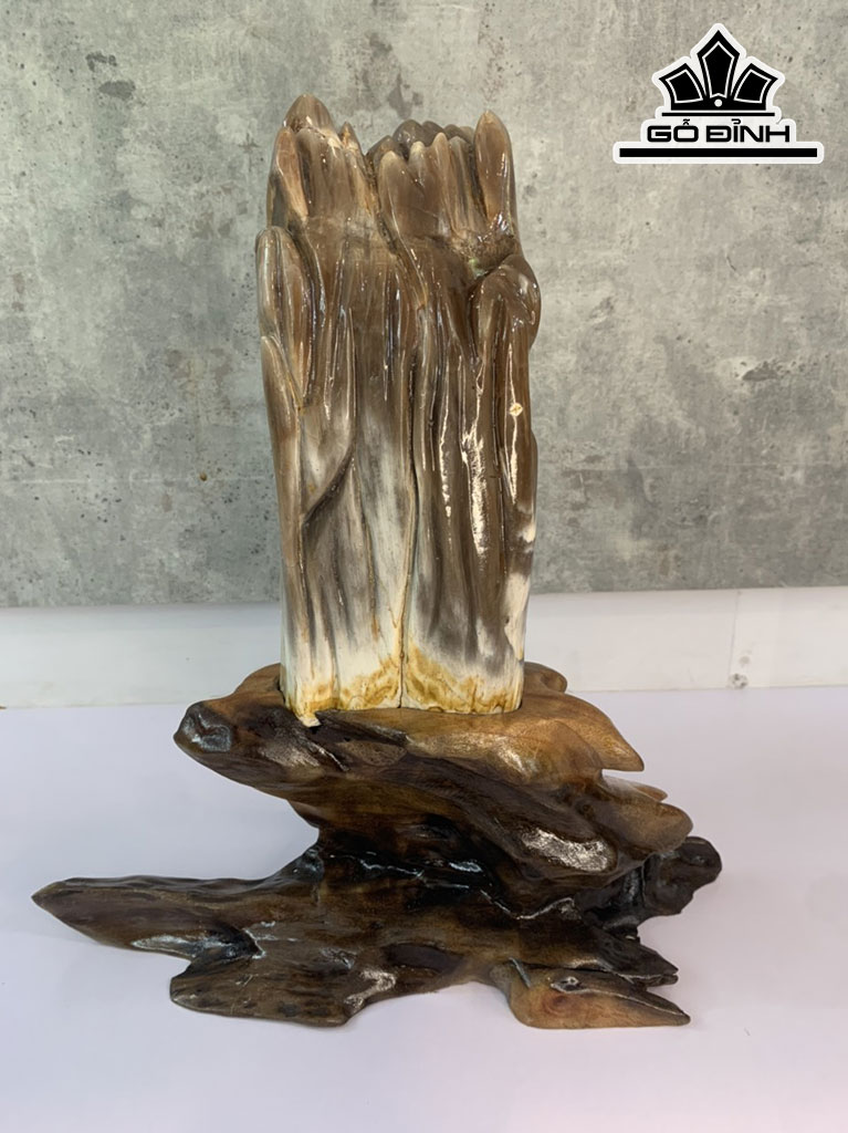 Tác Phẩm Gỗ Hóa Thạch Cao 36 Ngang 33 Sâu 12 (cm) 3kg