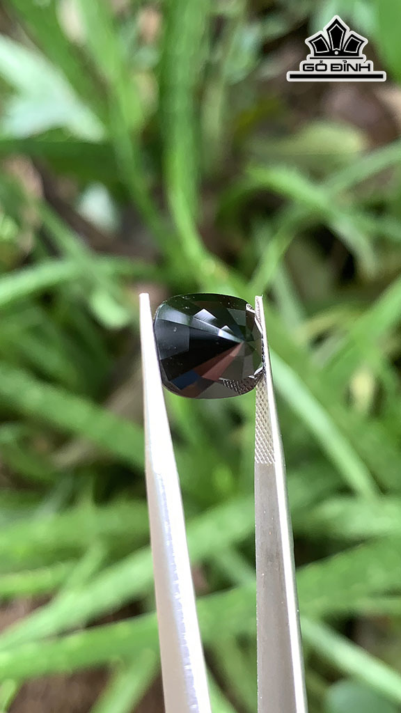 Viên Ngọc Đá Spinel Đen 6,66cts
