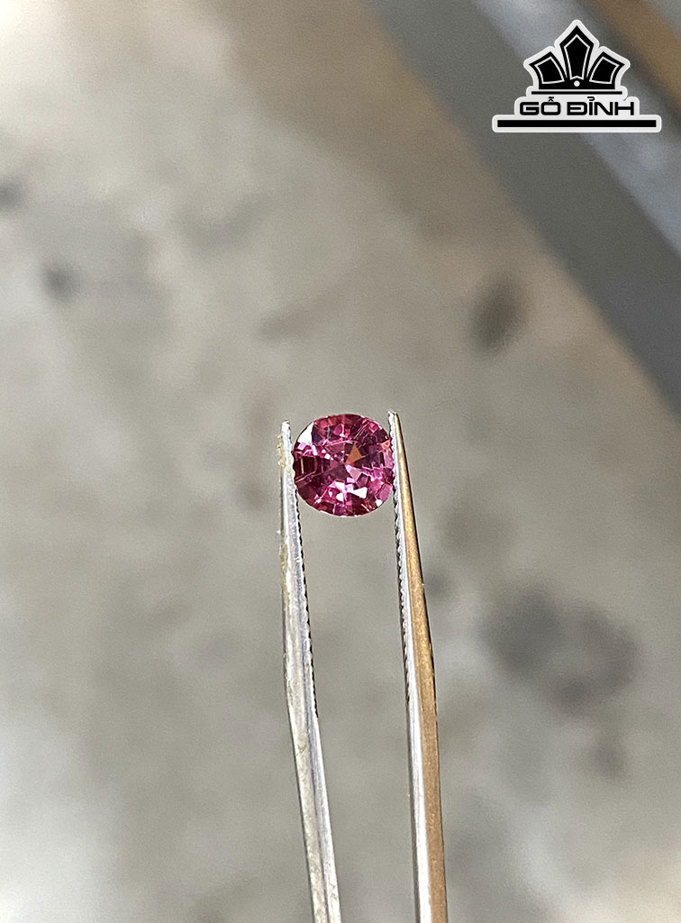 Viên Ngọc Đá Spinel Hồng Cao 6,7 Ngang 6,5 Sâu 4 (mm) 1,16cts