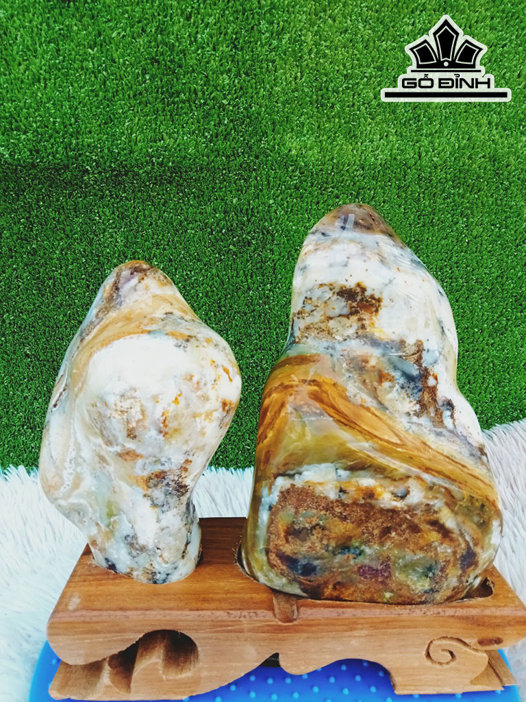 Tác Phẩm Đôi Đá Mã Não Cao 23 Ngang 22 (cm) 3,8kg