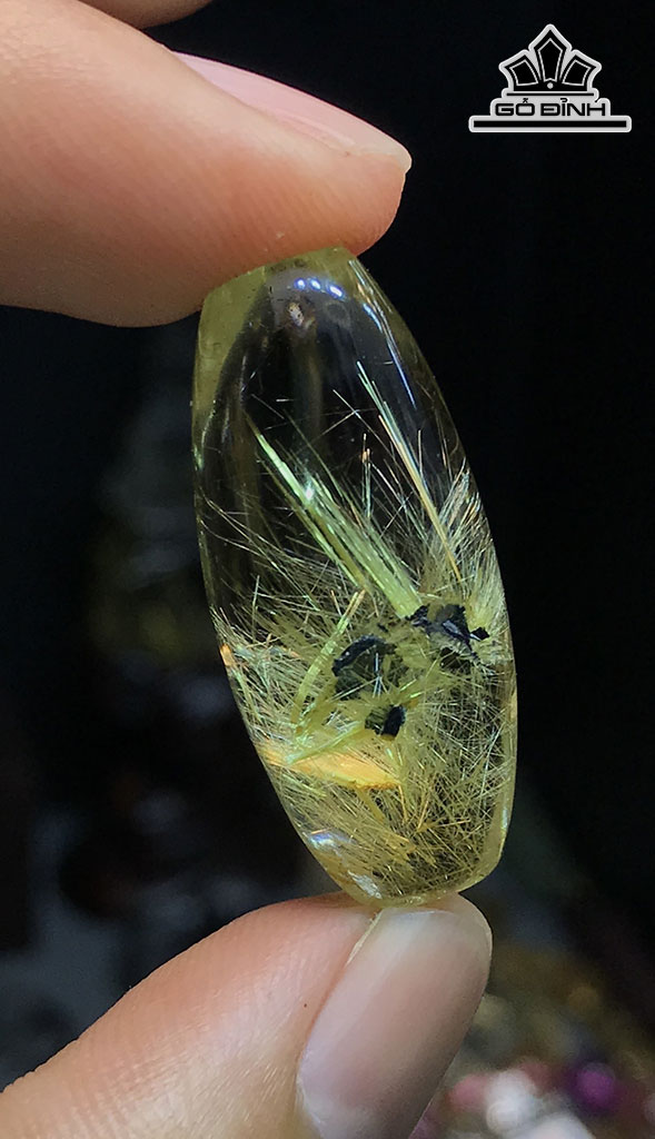 Lu Thống Đá Thạch Anh Tóc Vàng Cao 30,4 Ngang 13,5 Sâu 10,9 (mm) 7gr