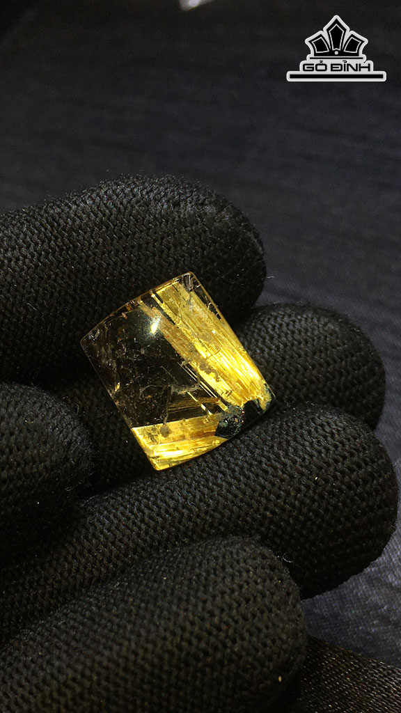 Mặt Dây Chuyền Đá Thạch Anh Tóc Vàng Cao 17,6 Ngang 14,9 Sâu 4,6 (mm) 2,3gr