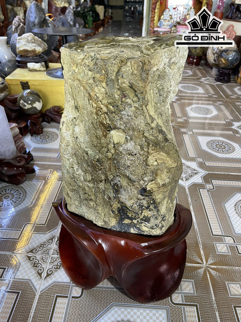 Tác Phẩm Gỗ Hóa Thạch Cao 52 Ngang 25 (cm) 27kg