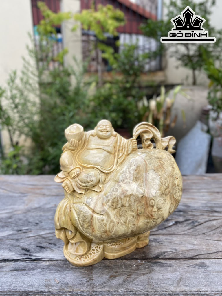 Tượng Phật Di Lặc Gỗ Nu Nghiến Cao 26 Ngang 23 Sâu 15 (cm)