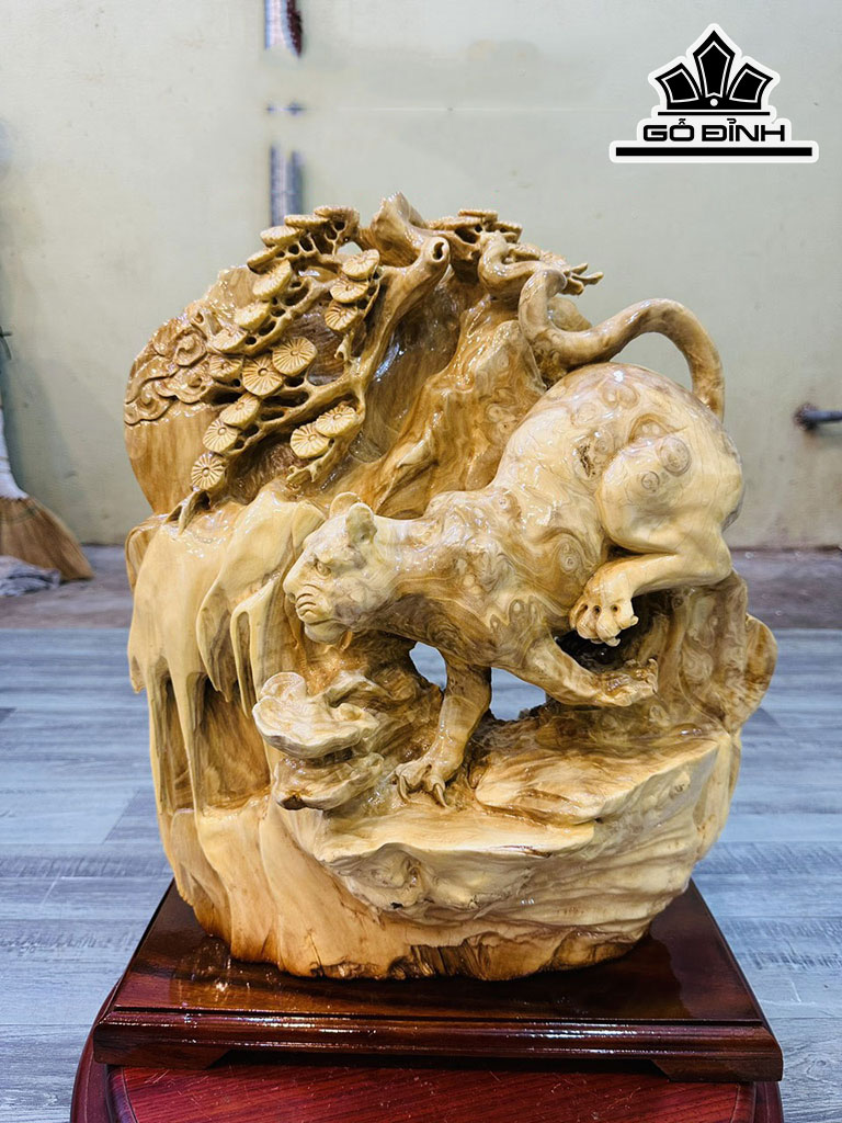 Tượng Báo Săn Mồi Gỗ Nu Nghiến Cao 47 Ngang 43 Sâu 25 (cm)
