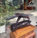 Tượng Đại Bàng Săn Mồi Gỗ Trắc Cao 24 Ngang 56 Sâu 32 (cm)