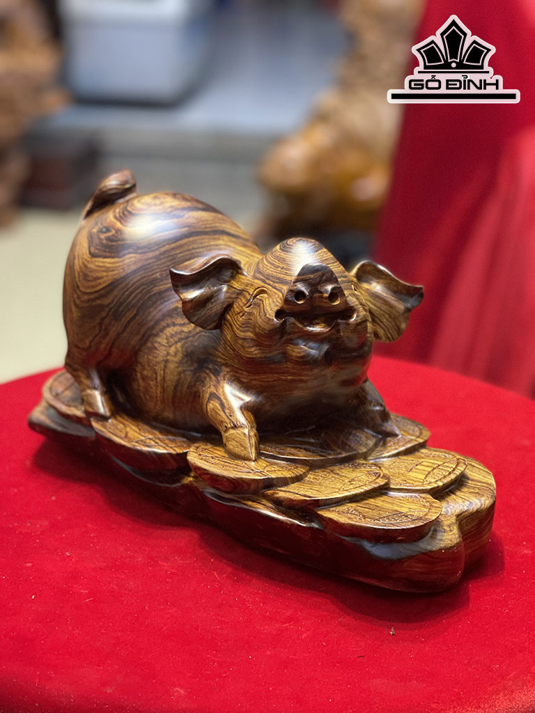 Tượng Heo Gỗ Cẩm Cao 19 Ngang 35 Sâu 16 (cm)