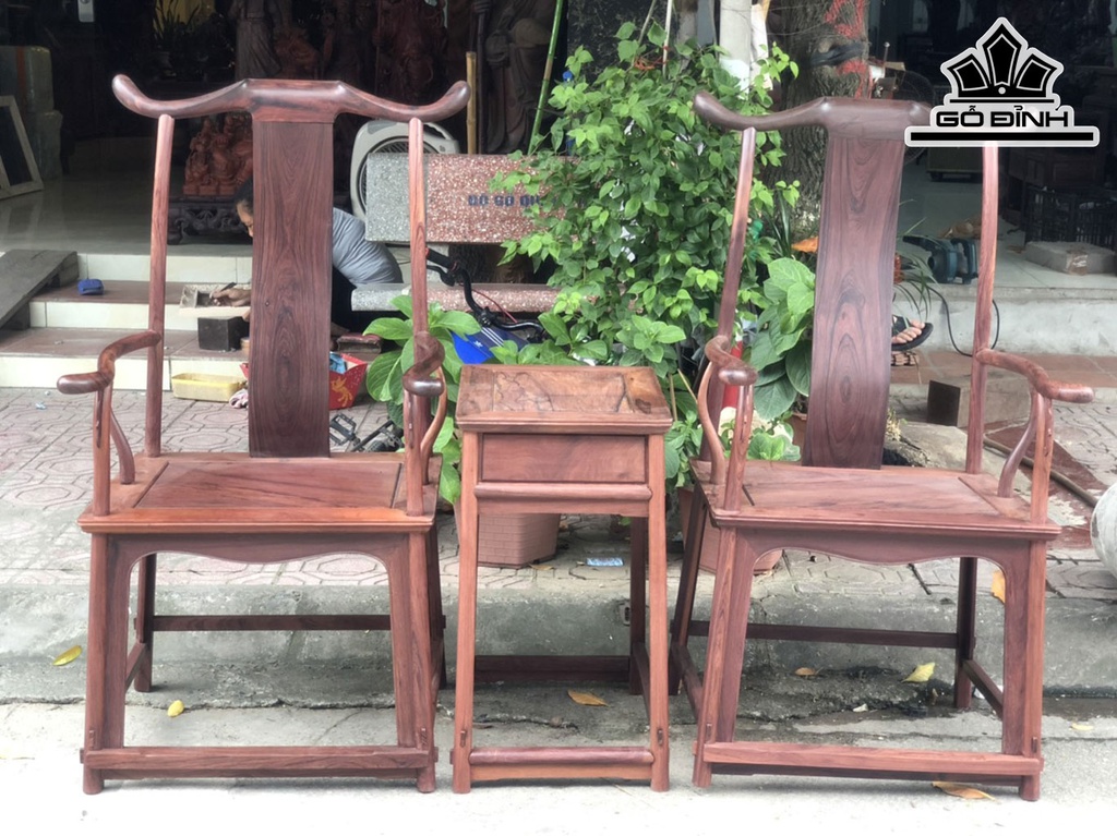 Bộ Tai Quan Gỗ Cẩm Ghế  Mặt 62-50 Cao 127 Đôn 48-38 Cao 70 (cm)