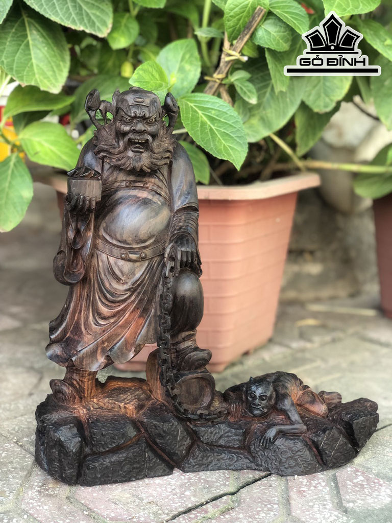 Tượng Đường Chung Quỳ Gỗ Trắc Cao 32 Rộng 28 Sâu 12,5 (cm)