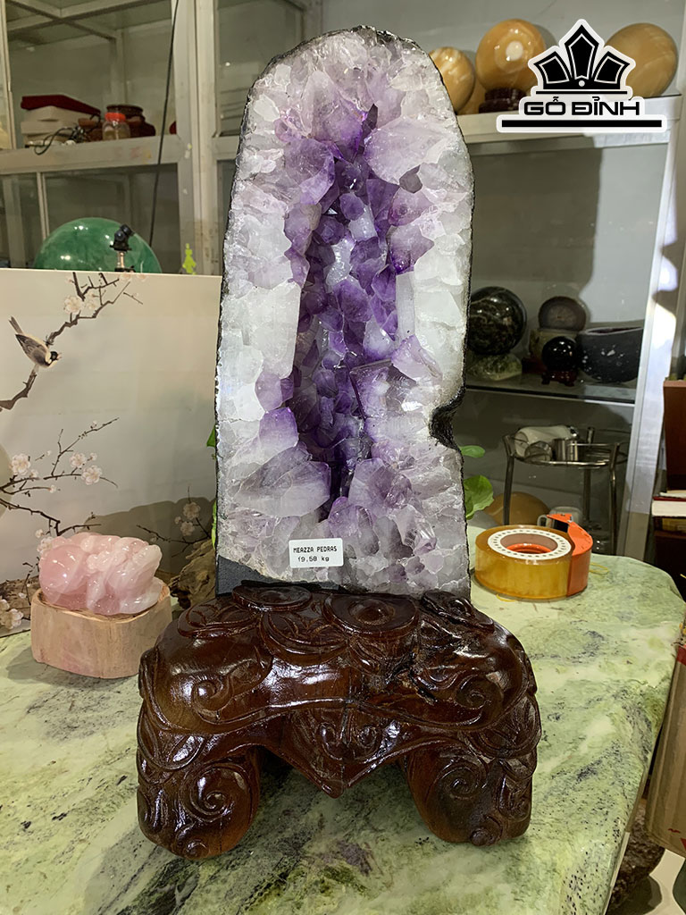 Động Đá Thạch Anh Tím Cao 42 Ngang 20 Sâu 18 (cm) 19,58kg