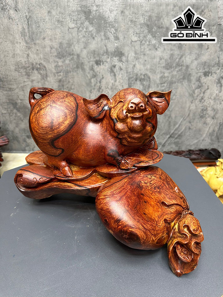Tượng Heo Gỗ Cẩm Cao 30 Ngang 42 Sâu 35 (cm)