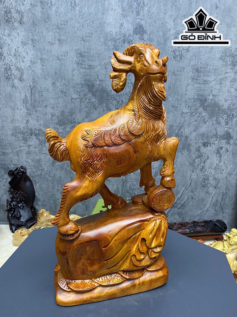 Tượng Nhất Dương Gỗ Hương Cao 54 Ngang 27 Sâu 15 (cm)