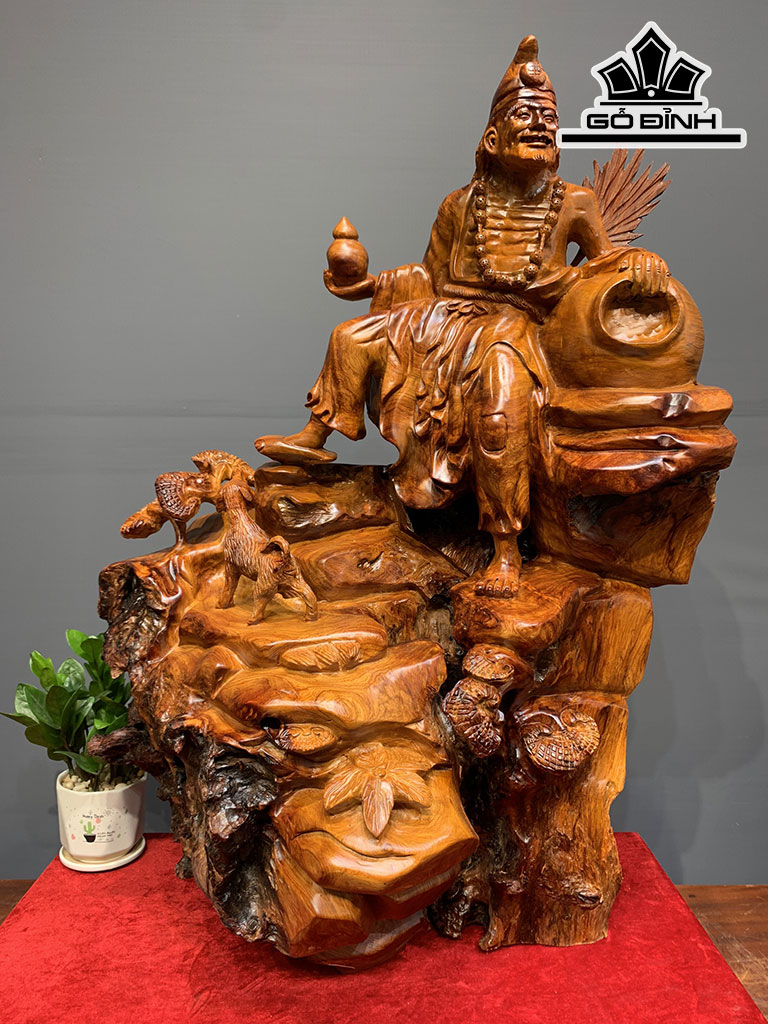 Tượng Tế Công Gỗ Hương Cao 86 Ngang 55 Sâu 35 (cm)