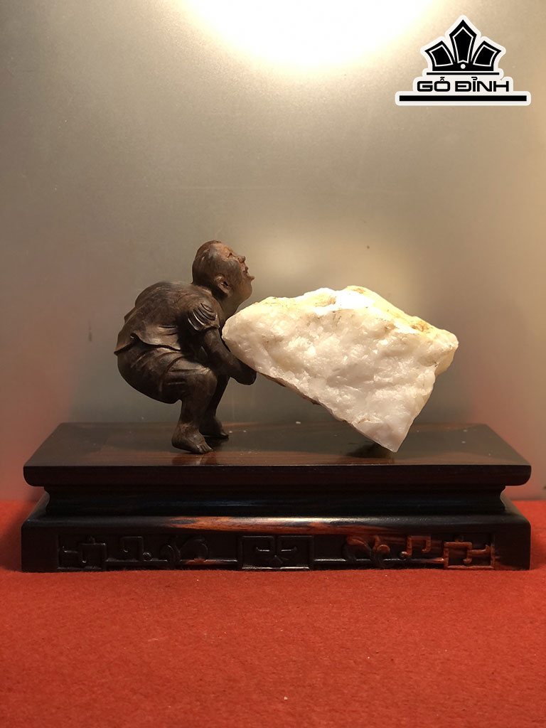 Tác Phẩm Nghị Lực Gỗ Trắc Cao 9 Ngang 13 Sâu 7 (cm)