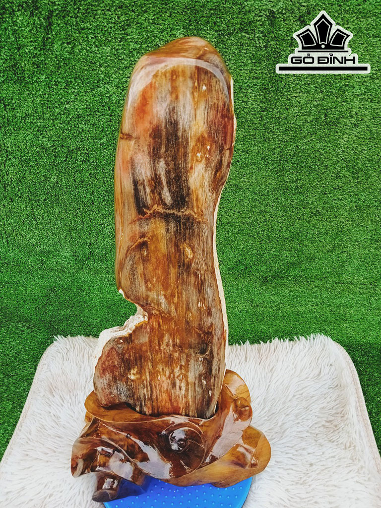 Tác Phẩm Gỗ Hóa Thạch Cao 58 Ngang 17 (cm) 10,5kg