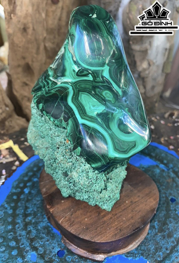 Tác Phẩm Đá Malachite Cao 21 Ngang 14(cm)2kg