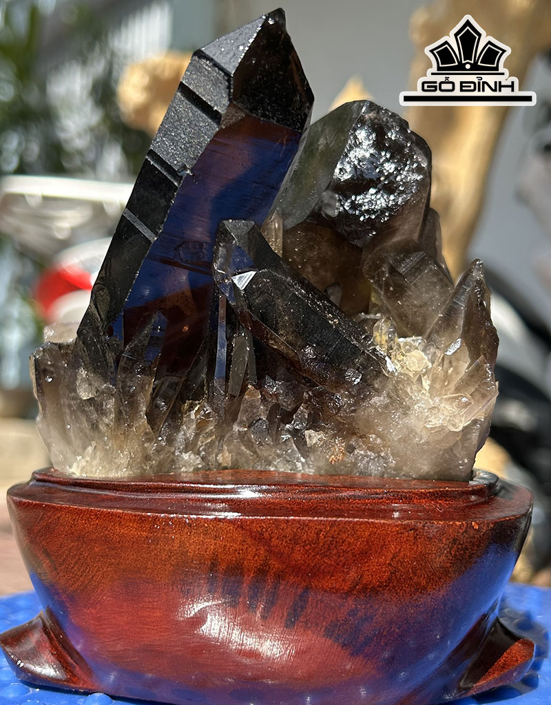 Tác Phẩm Đá Thạch Anh Khói ( Smoky Quartz ) Cao 12,5 Ngang 13 (cm) 1,32kg