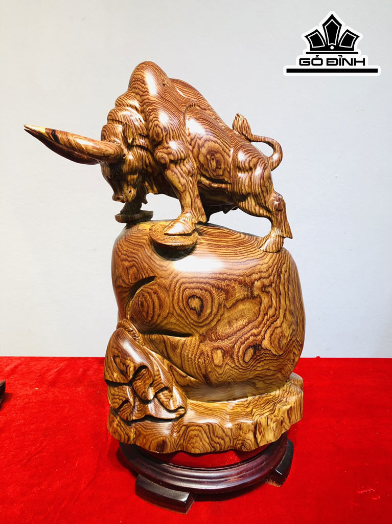 Tượng Bò Tót Gỗ Cẩm Cao 39 Ngang 35 Sâu 17 (cm)