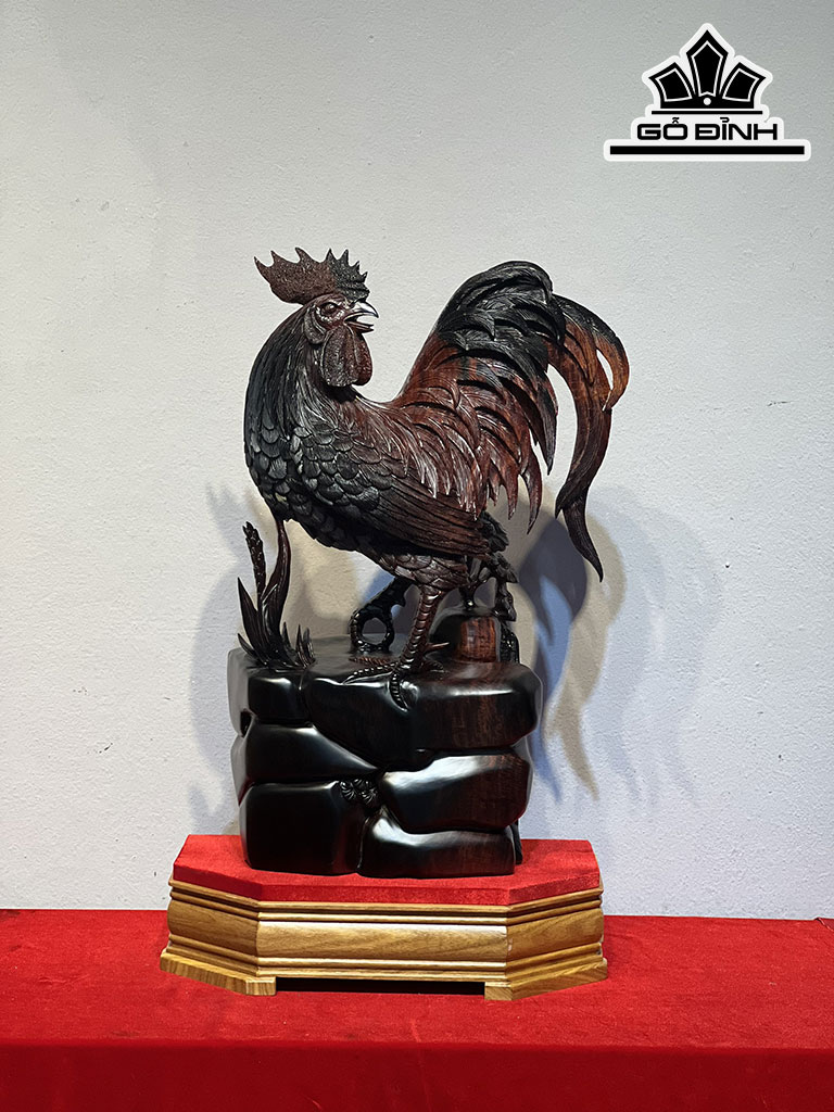Tượng Gà Trống Phong Thủy Gỗ Trắc Cao 48 Ngang 32 Sâu 18 (cm)