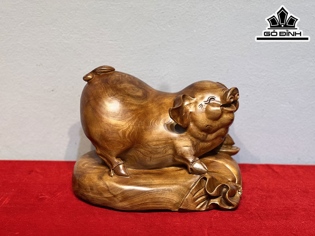 Tượng Heo Gỗ Hương Cao 22 Ngang 31 Sâu 21 (cm)