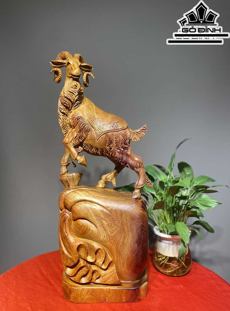 Tượng Dê Phong Thủy Gỗ Hương Cao 63 Ngang 25 Sâu 15 (cm)