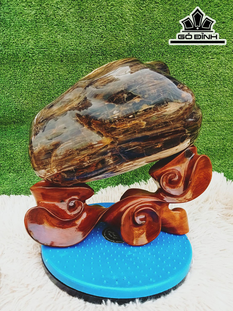 Tác Phẩm Gỗ Hóa Thạch Cao 30 Ngang 26 (cm) 10kg