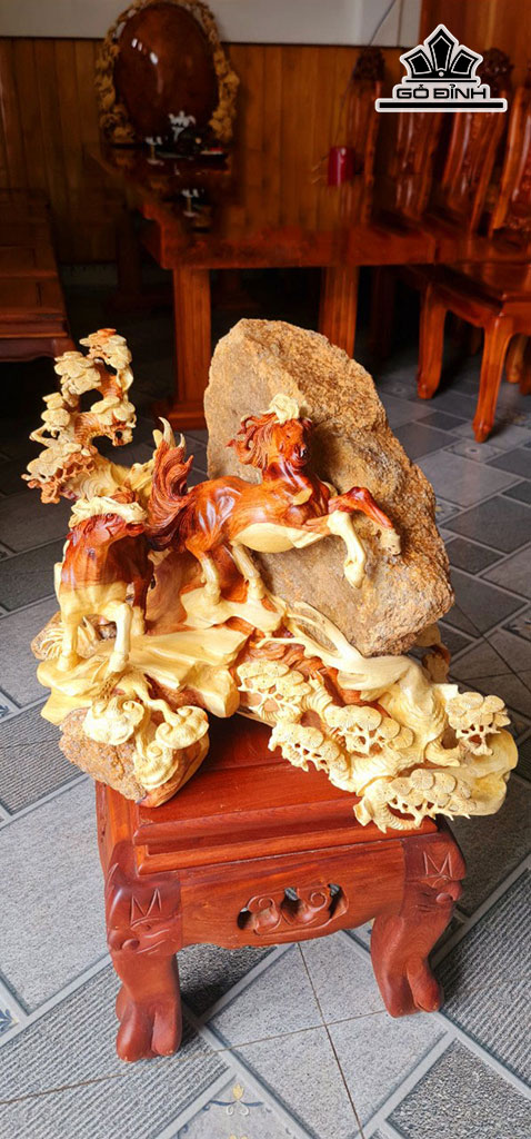 Tượng Song Mã Ôm Đá Gỗ Nu Hương Cao 62 Ngang 42 Sâu 40 (cm)