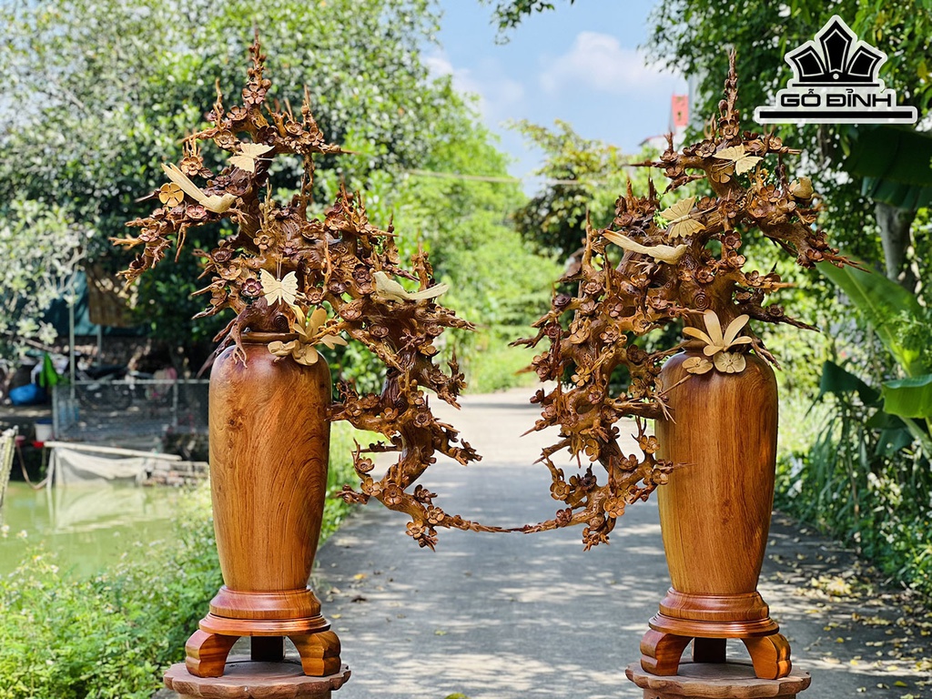 Cặp Bình Mai Gỗ Hương Cao 115-114 Ngang 70-66 Sâu 46-48 (cm)