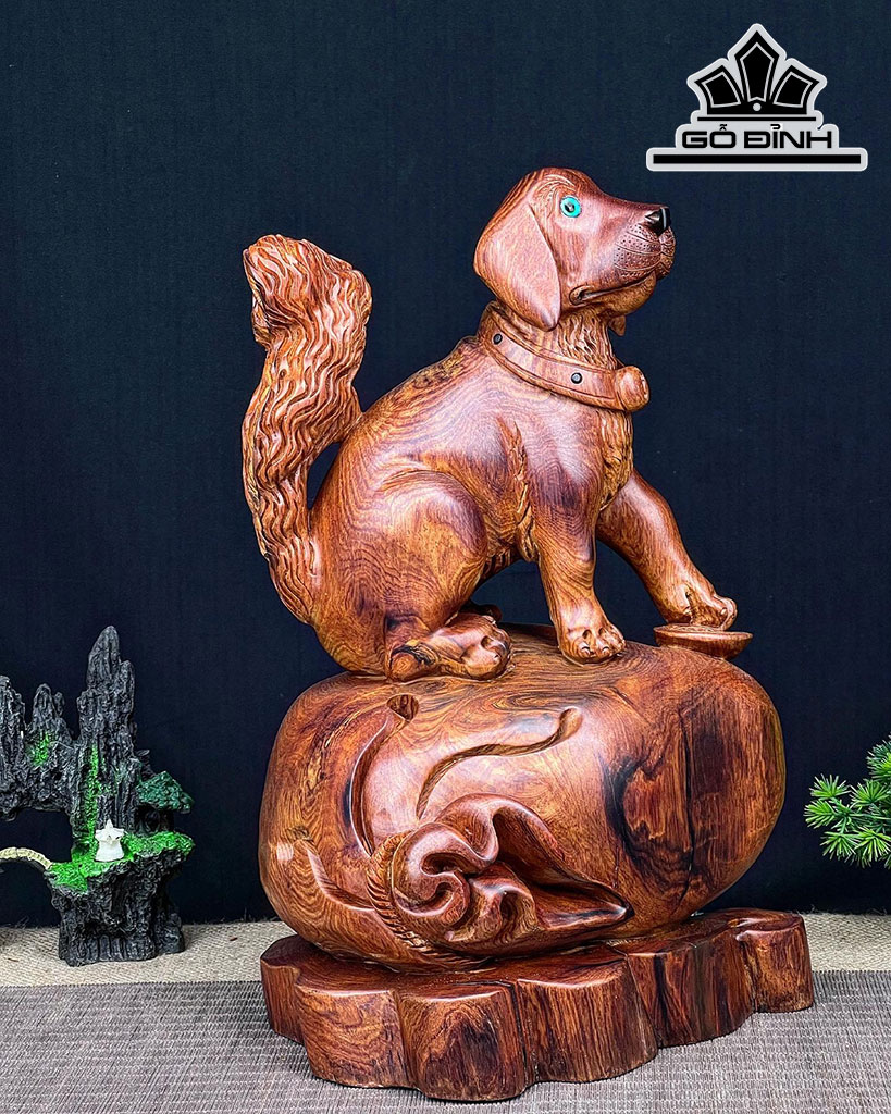 Tượng Chó Gỗ Cẩm Cao 40 Ngang 25 Sâu 21 (cm)