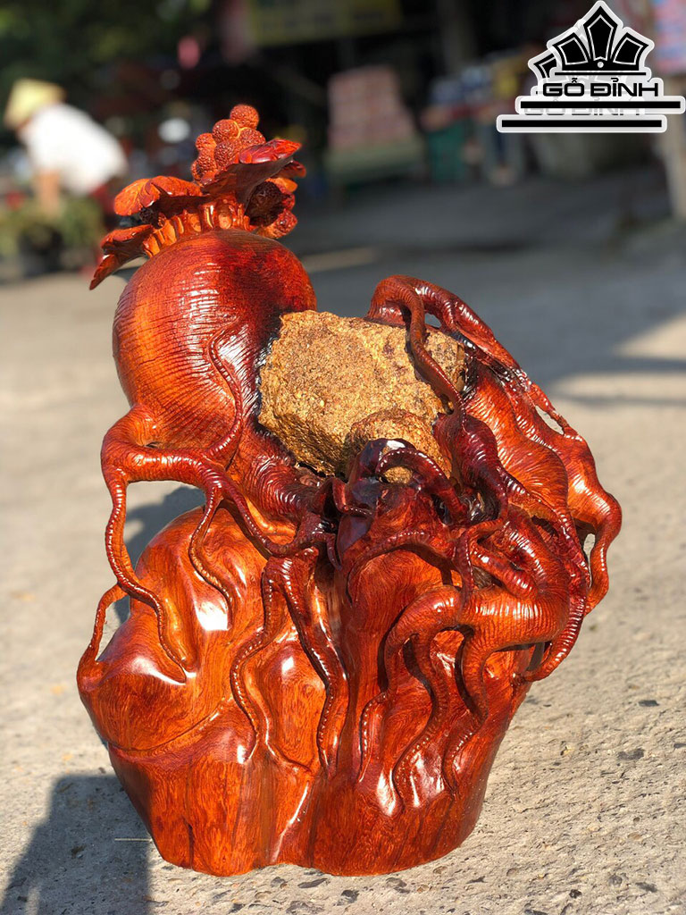 Sâm Ôm Đá Gỗ Hương Cao 48 Ngang 36 Sâu 30 (cm)