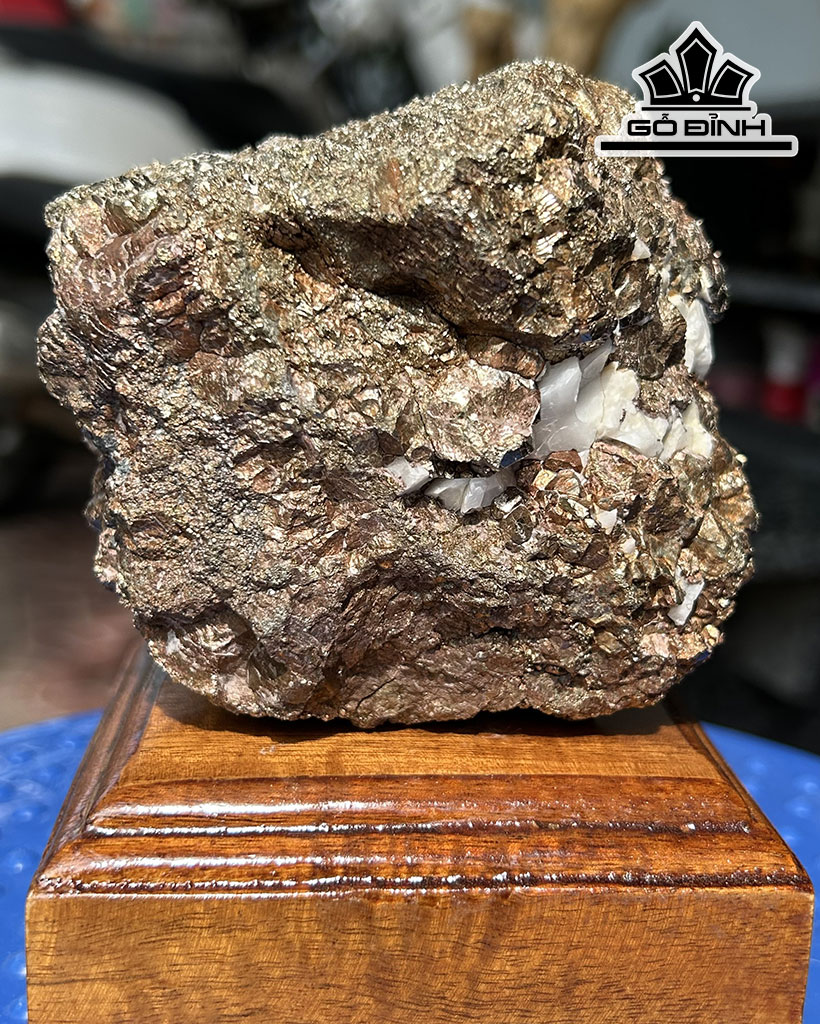 Tinh Thể Đá Pyrite Cao 14 (cm) 1,65kg
