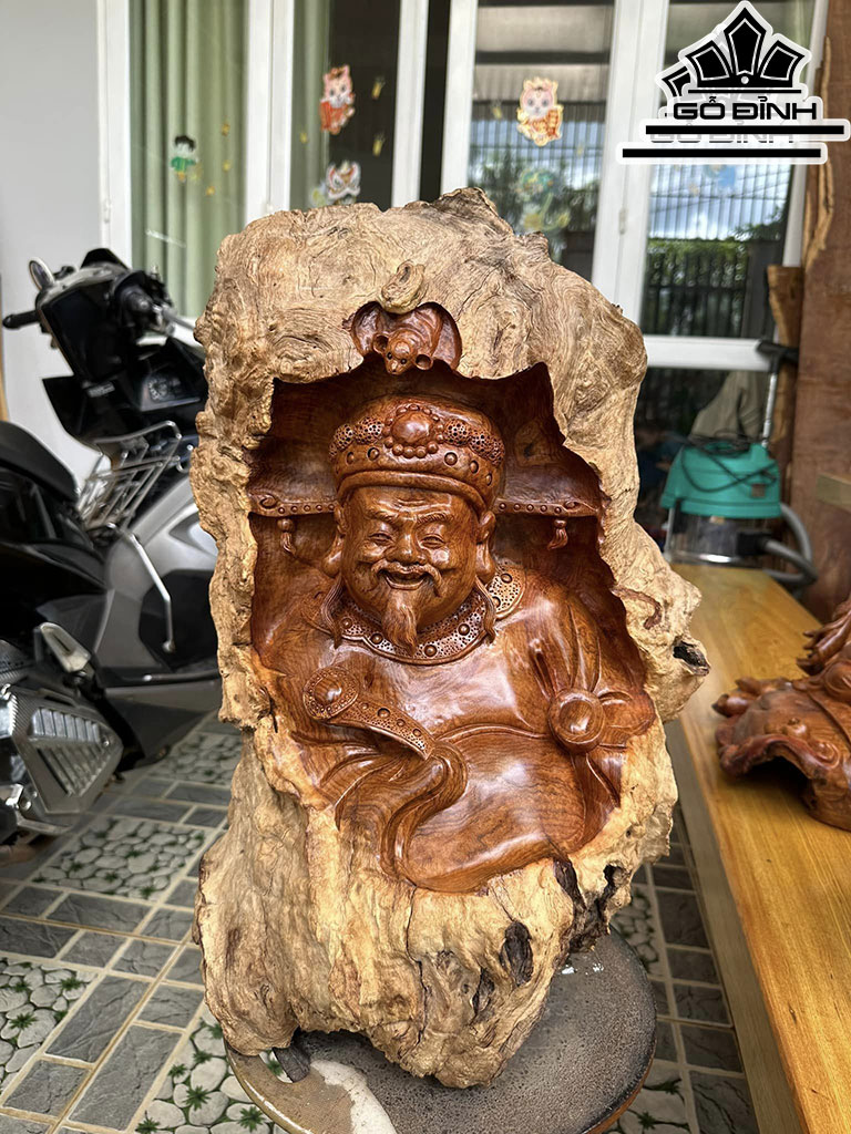 Tượng Thần Tài Gỗ Sụn Hương Cao 51 Ngang 35 Sâu 23 (cm)