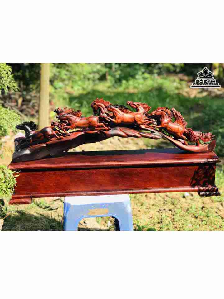 Tượng Mã Đáo Thành Công Gỗ Trắc  Cao 20 Rộng 80 Dày 13 (cm)