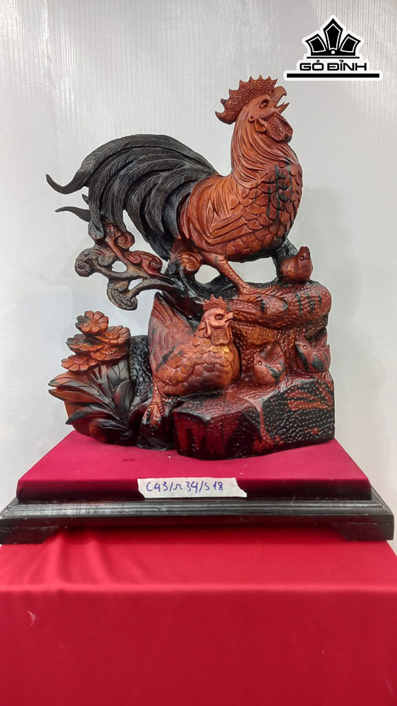 Tượng Gia Đình Gà Gỗ Trắc Cao 43 Ngang 34 Sâu 18 (cm)