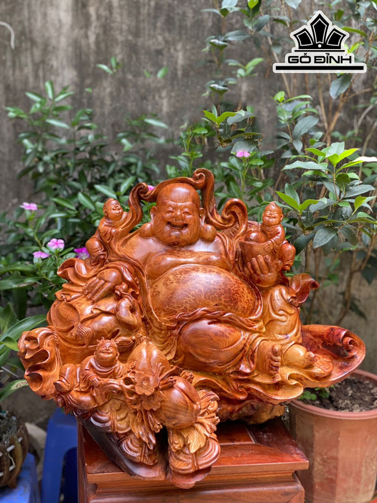 Tượng Phật Di Lặc Tam Phúc Gỗ Nu Ngọc Am Cao 48 Ngang 60 Sâu 45 (cm)