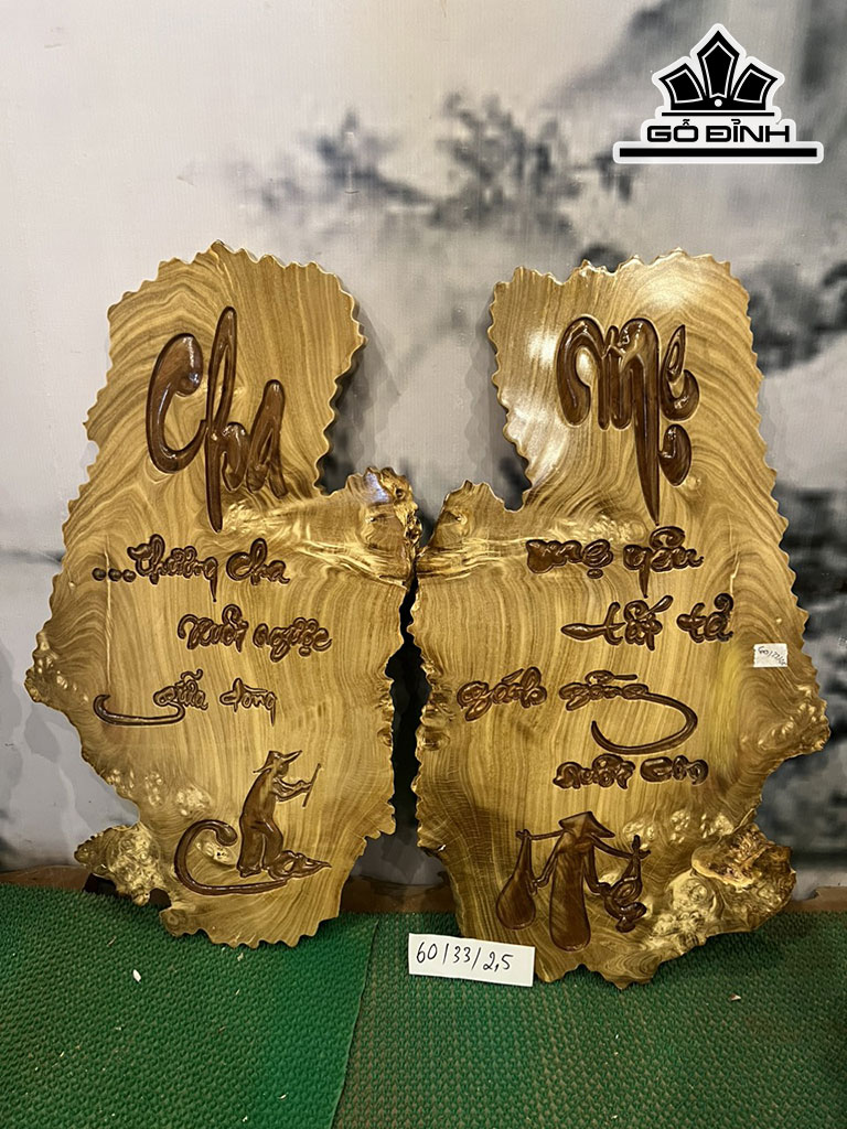 Tranh Cha Mẹ Gỗ Nu Nghiến Cao 60 Ngang 33 Sâu 2,5 (cm)