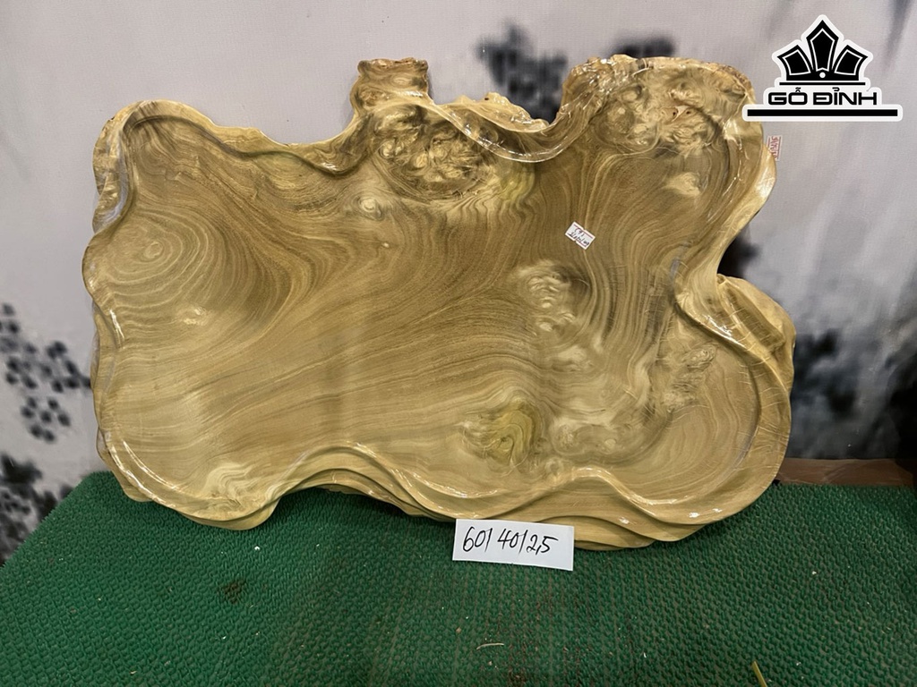 Tranh Gỗ Nu Nghiến Ngang 60 Cao 40 Sâu 2,5 (cm)