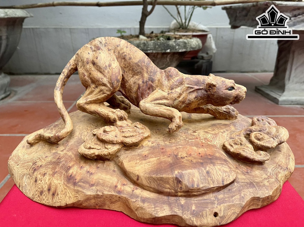 Tượng Báo Săn Mồi Gỗ Nu Ngọc Am Cao 17 Ngang 42 Sâu 25 (cm)