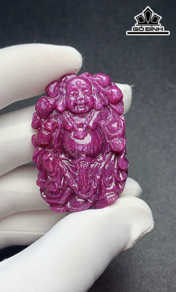 Mặt Di Lặc Đá Ruby 130cts