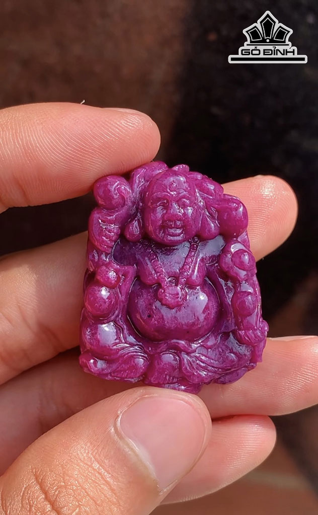 Mặt Di Lặc Đá Ruby 147cts