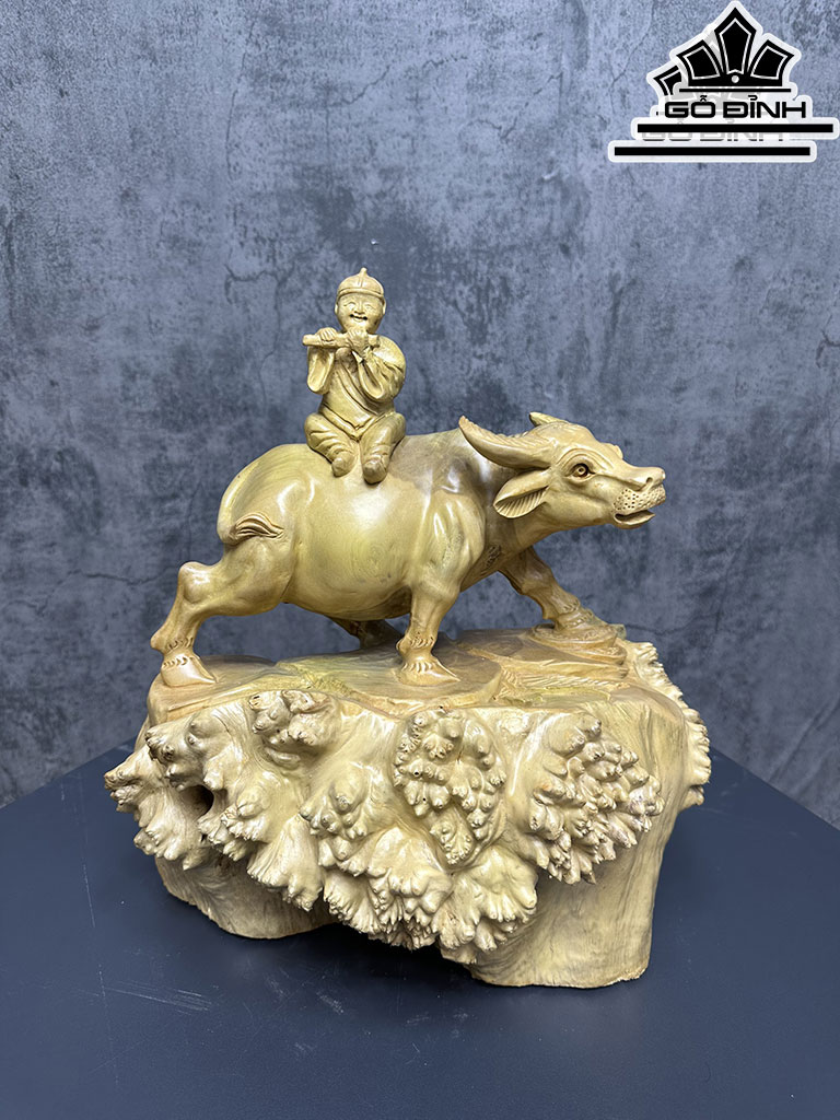 Tiểu Đồng Chăn Trâu Thổi Sáo Gỗ Nu Dổi Cao 38 Ngang 33 Sâu 22 (cm)