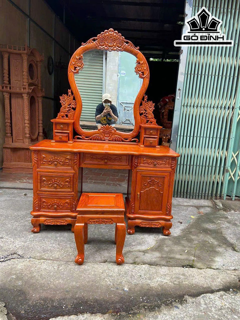 Bàn Trang Điểm Gỗ Hương Cao 161 Ngang 120 Sâu 42  (cm)