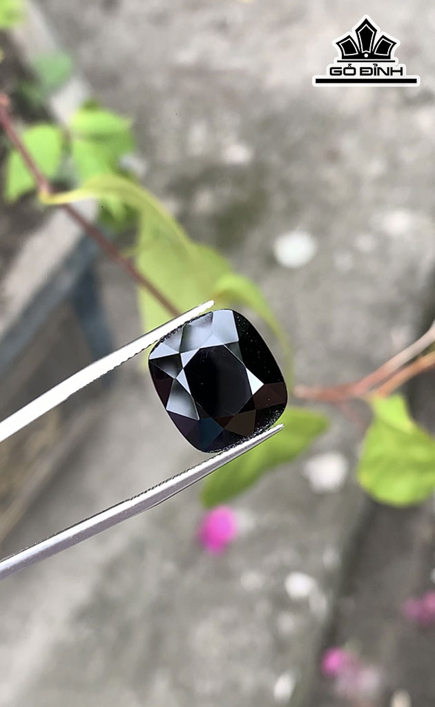 Viên Đá Spinel 13,2cts