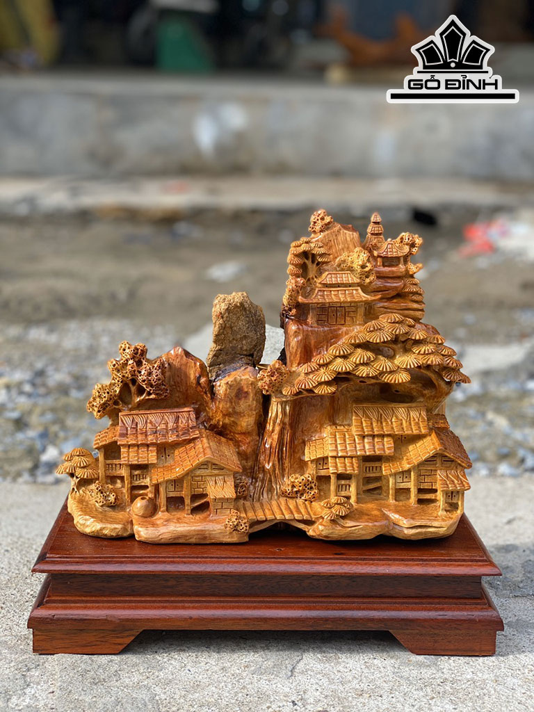 Tượng Tiểu Cảnh Gỗ Hương Cao 23 Ngang 32 Sâu 17 (cm)