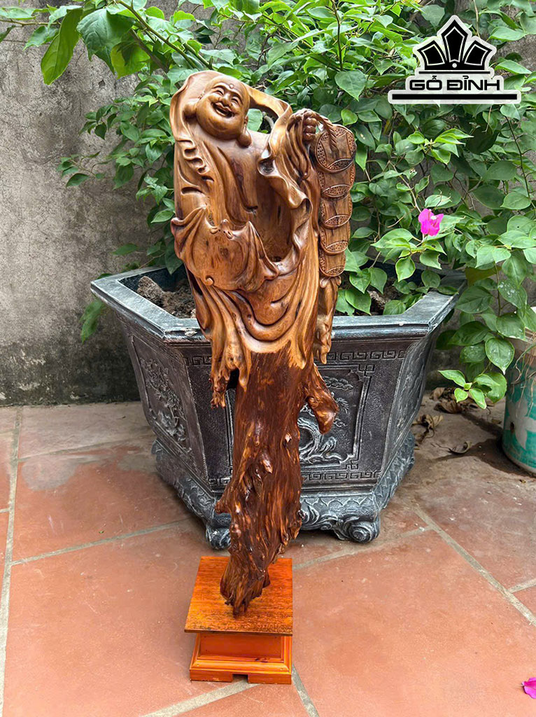 Di Lặc Gỗ Bách Xanh Cao 60 Ngang 22 Sâu 12 (cm)